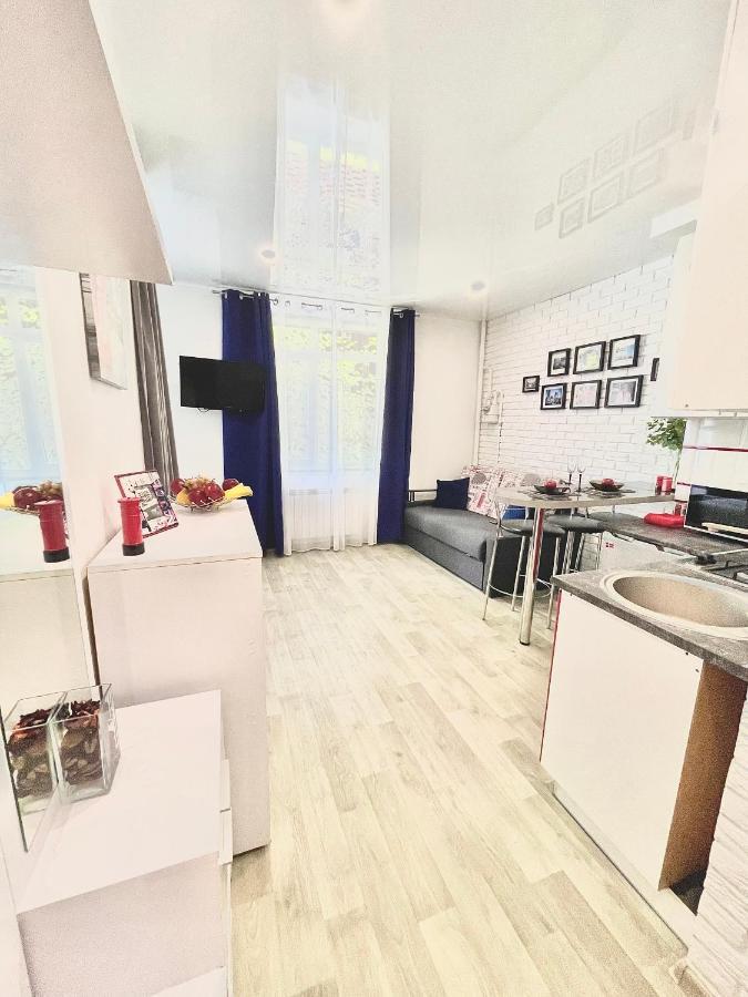 London 2 Apartment Irpin